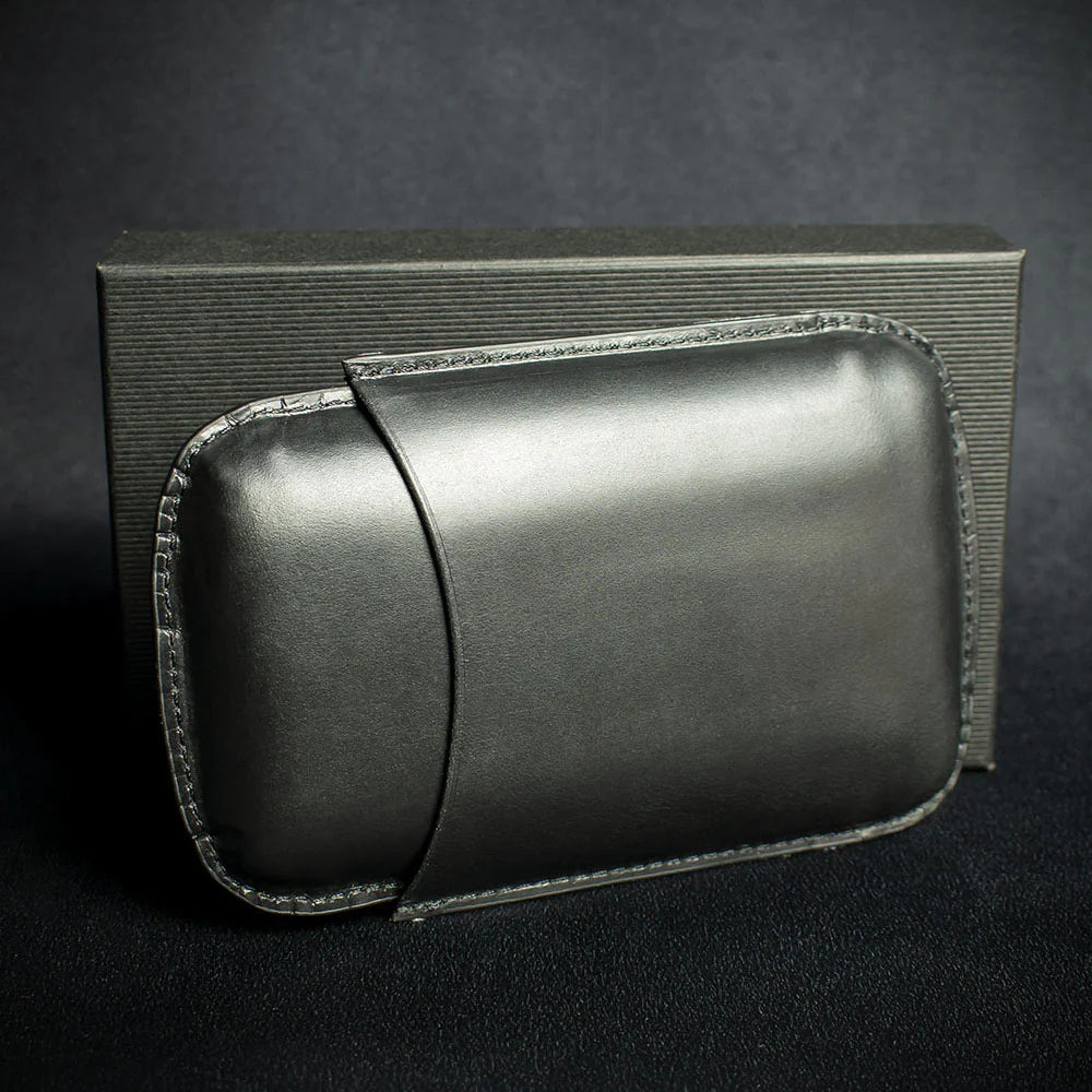 Artamis Black Leather Cigar Case - 3 Robustos