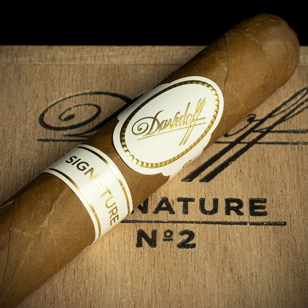 Davidoff Signature No. 2 Cigar - Single