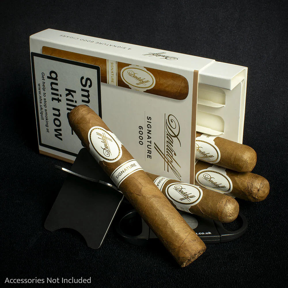 Davidoff Signature 6000 Robusto Cigar - Single