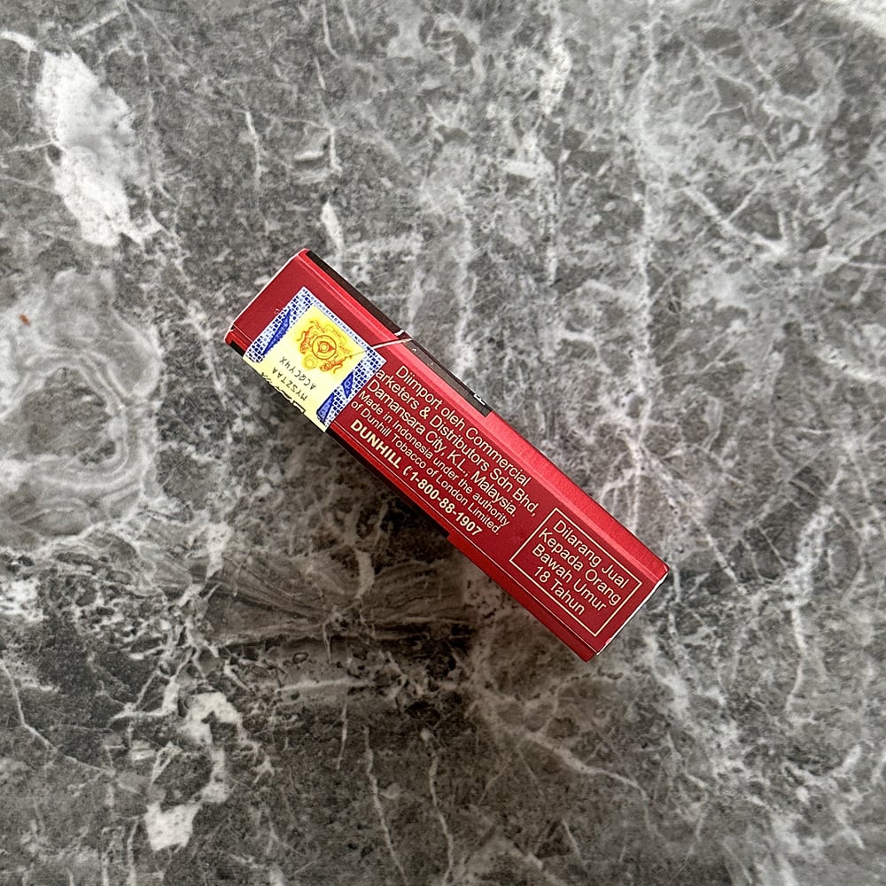 Dunhill Red