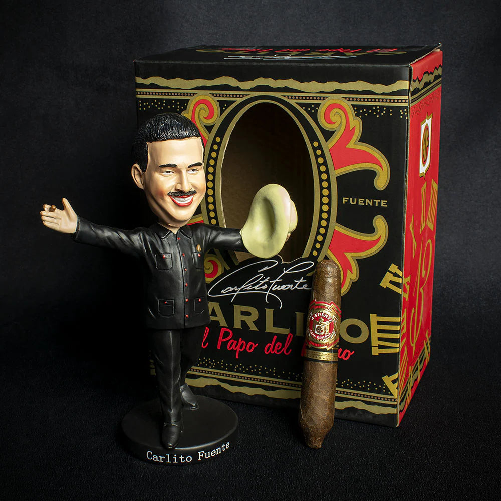 Carlos Carlito Fuente Jnr. Bobblehead (Black) With Short Story Cigar