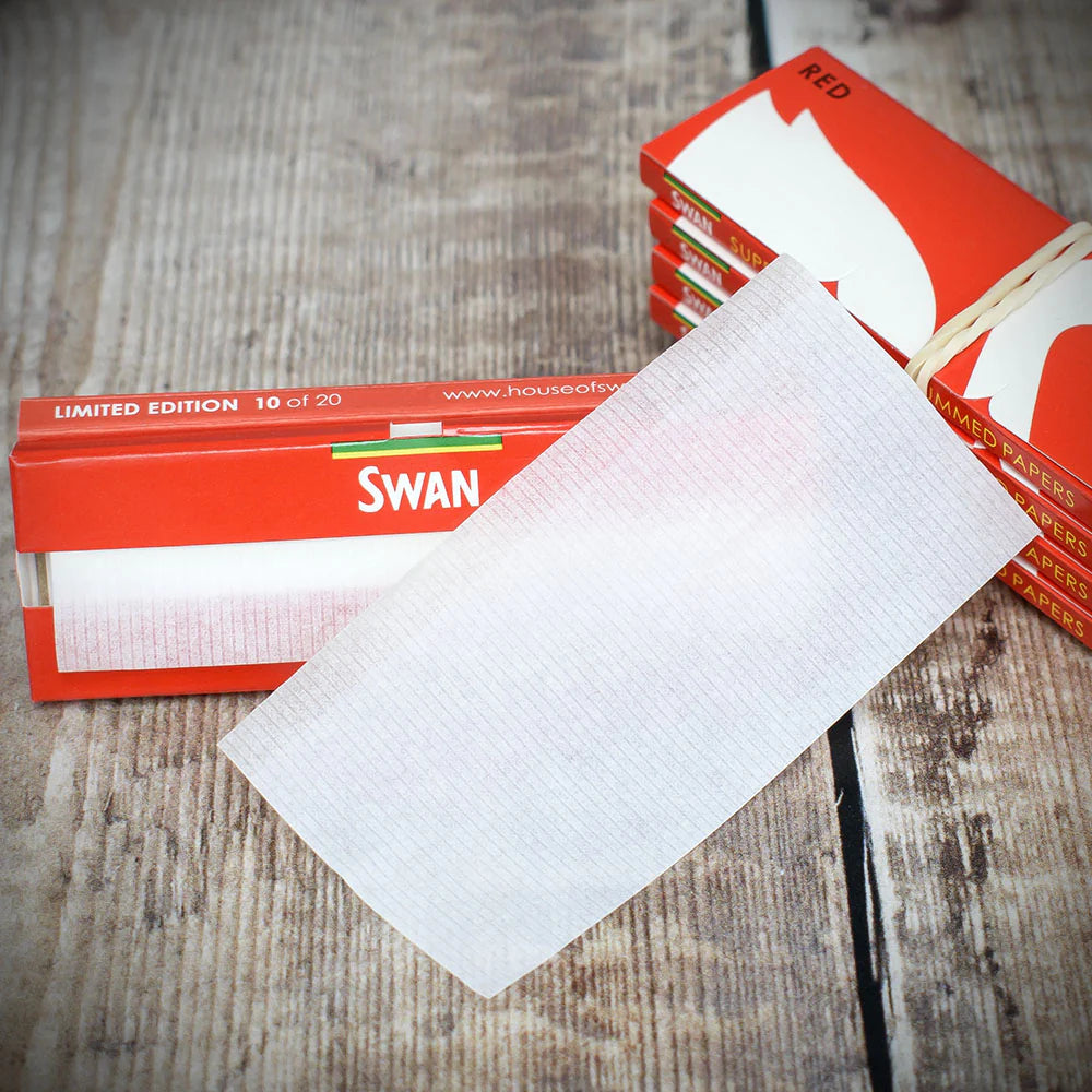 Swan Rolling Papers Regular Red - Box of 100