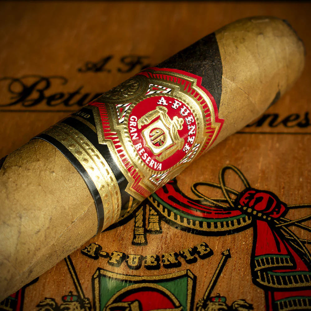 Arturo Fuente Hemingway Between The lines Cigar - Single