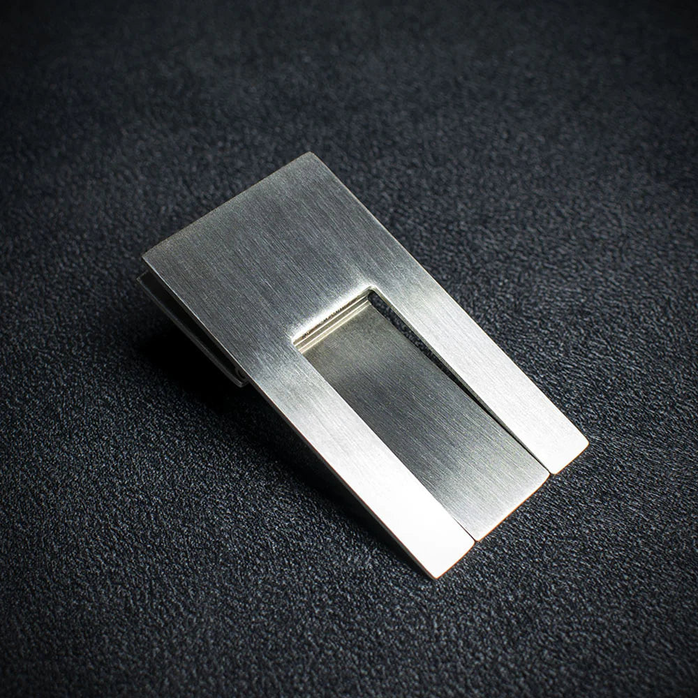 Portable Metal Cigar Stand