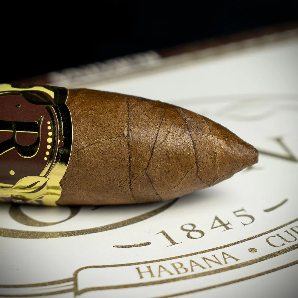 Vegas Robaina Unicos Cuban Cigar - Single