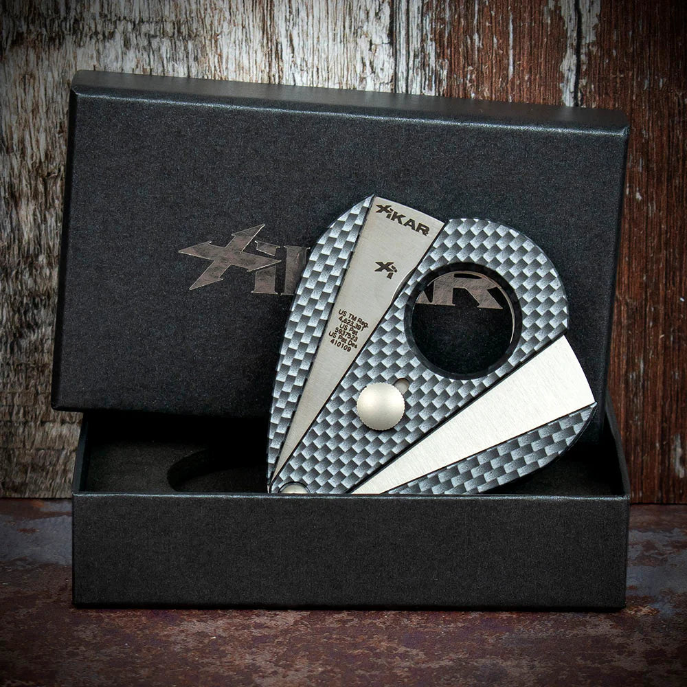 Xikar Xi-2 Carbon Fibre Wrap 200CF Double Blade Guillotine Cigar Cutter