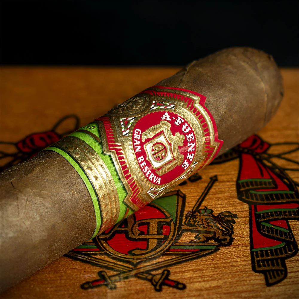 Arturo Fuente Gran Reserva Flor Fina 8-5-8 Cigar - Single