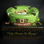 Arturo Fuente Hands of Time Ashtray - Geen + Short Story Cigar