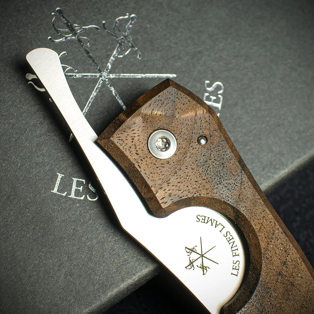 Les Fines Lames Le Petit Cigar Cutter & Knife - Classic Gunstock Walnut
