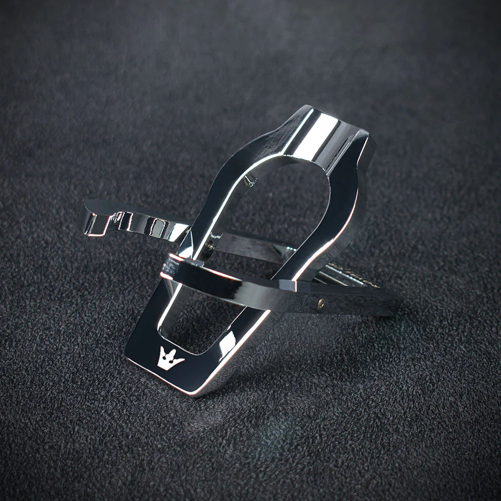 Polished Chrome Folding Pipe Stand