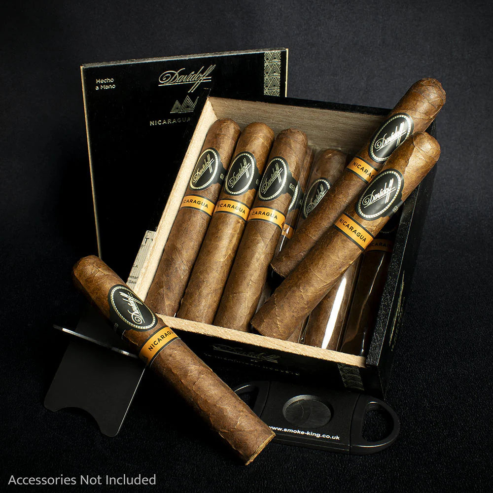 Davidoff Nicaragua Robusto Cigar - Single