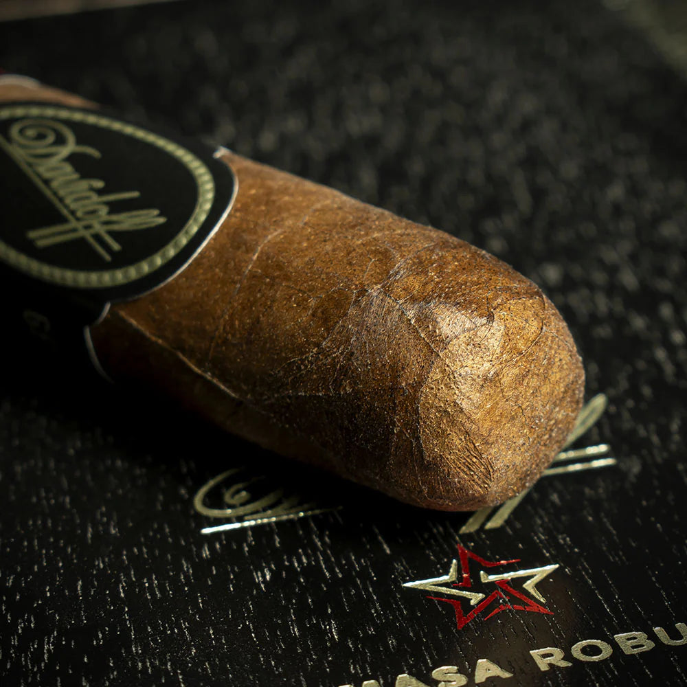 Davidoff Yamasa Robusto Cigar - Single