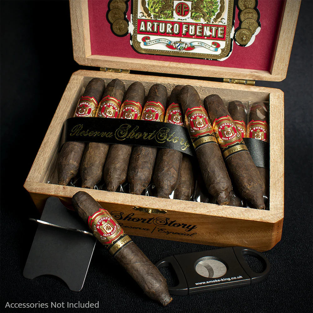 Arturo Fuente Hemingway Short Story Maduro Cigar - Single
