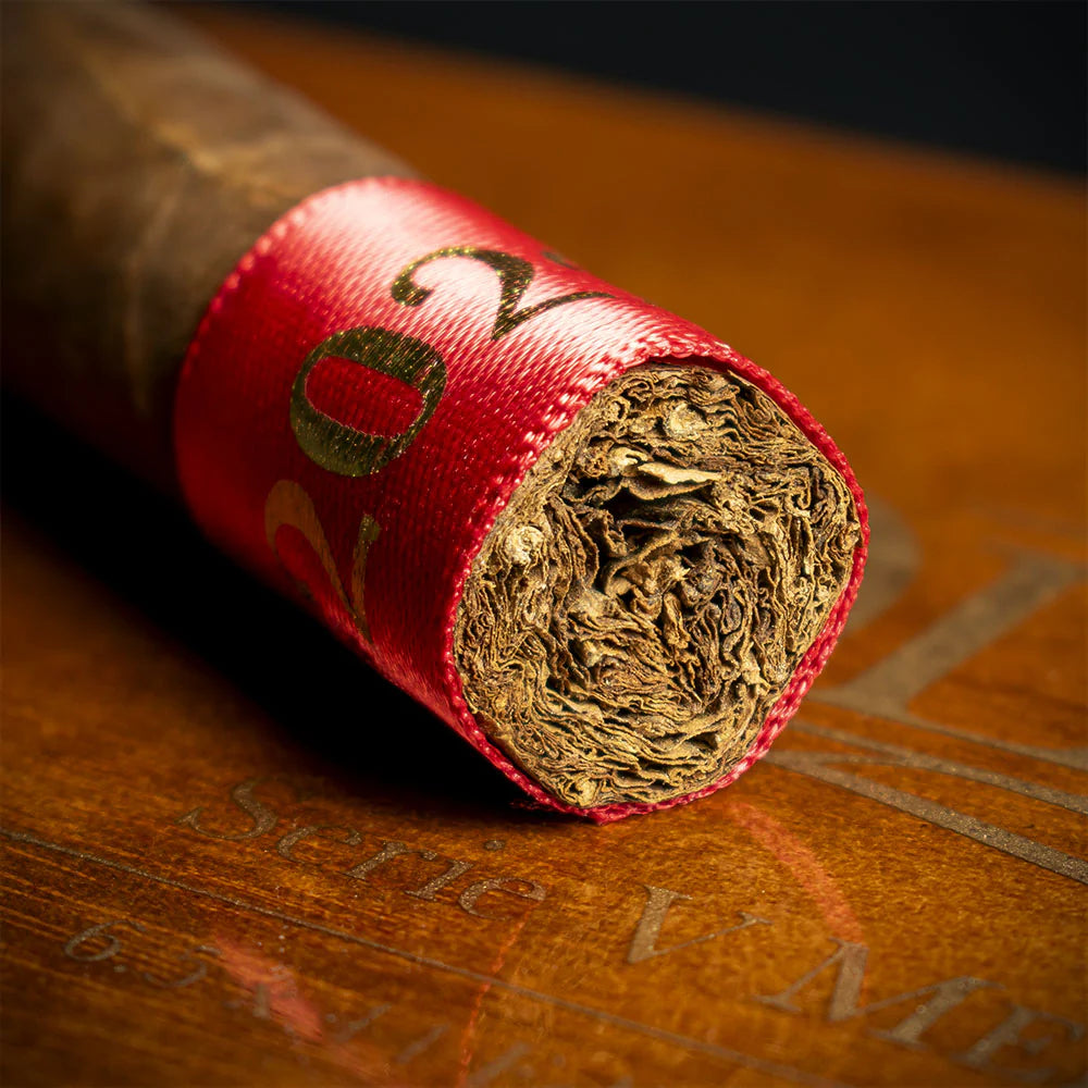 Oliva Serie V Melanio Edición Año 2022 Limited Edition Cigar - Single