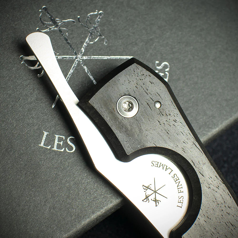 Les Fines Lames Le Petit Cigar Cutter & Knife - Classic Macassar Ebony