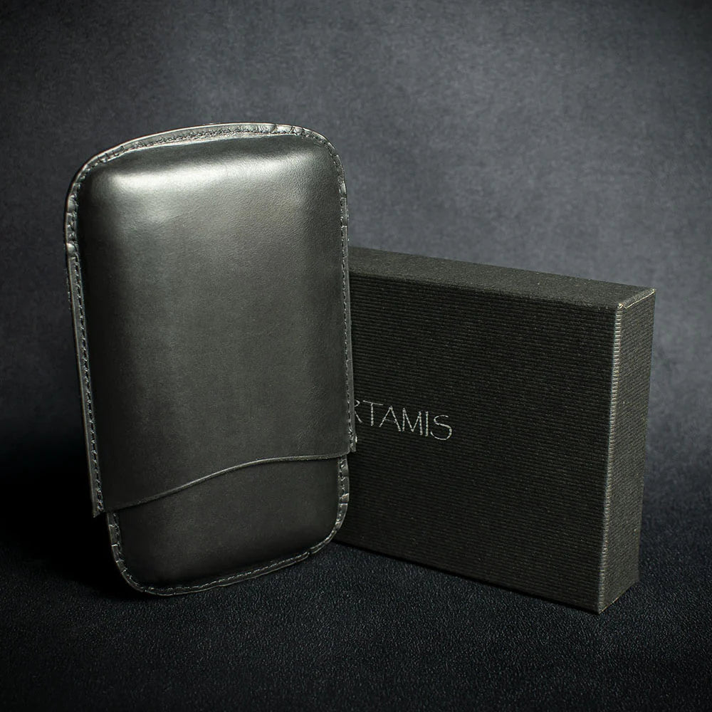 Artamis Black Leather Cigar Case - 3 Robustos